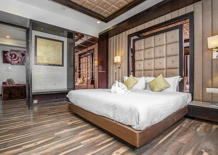 Hotel Mahabir Palace 4*