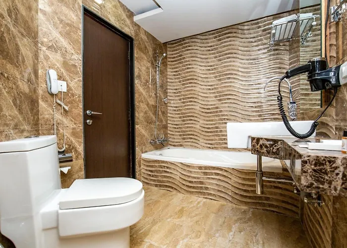 Mahabir Palace Hotel 4*