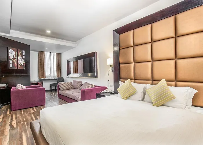Hotel Mahabir Palace 4*