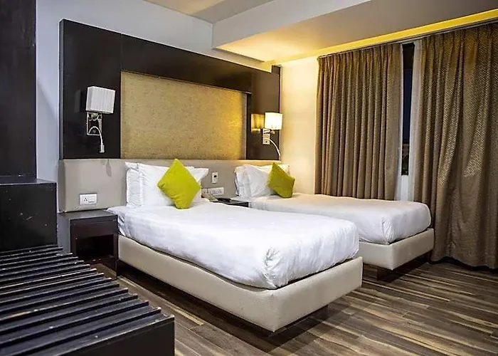 Mahabir Palace 4*