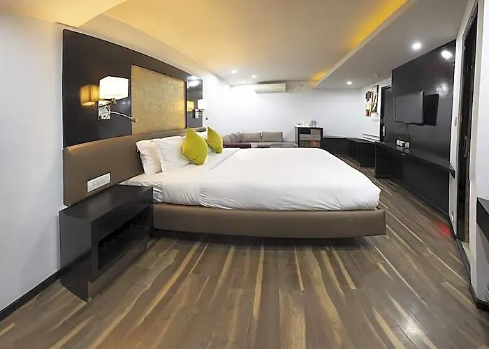 Hotel Mahabir Palace 4*